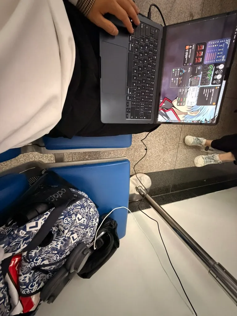 设施确实是有点老旧,但是好在大半夜还算清净 设施确实是有点老旧,但是好在大半夜还算清净